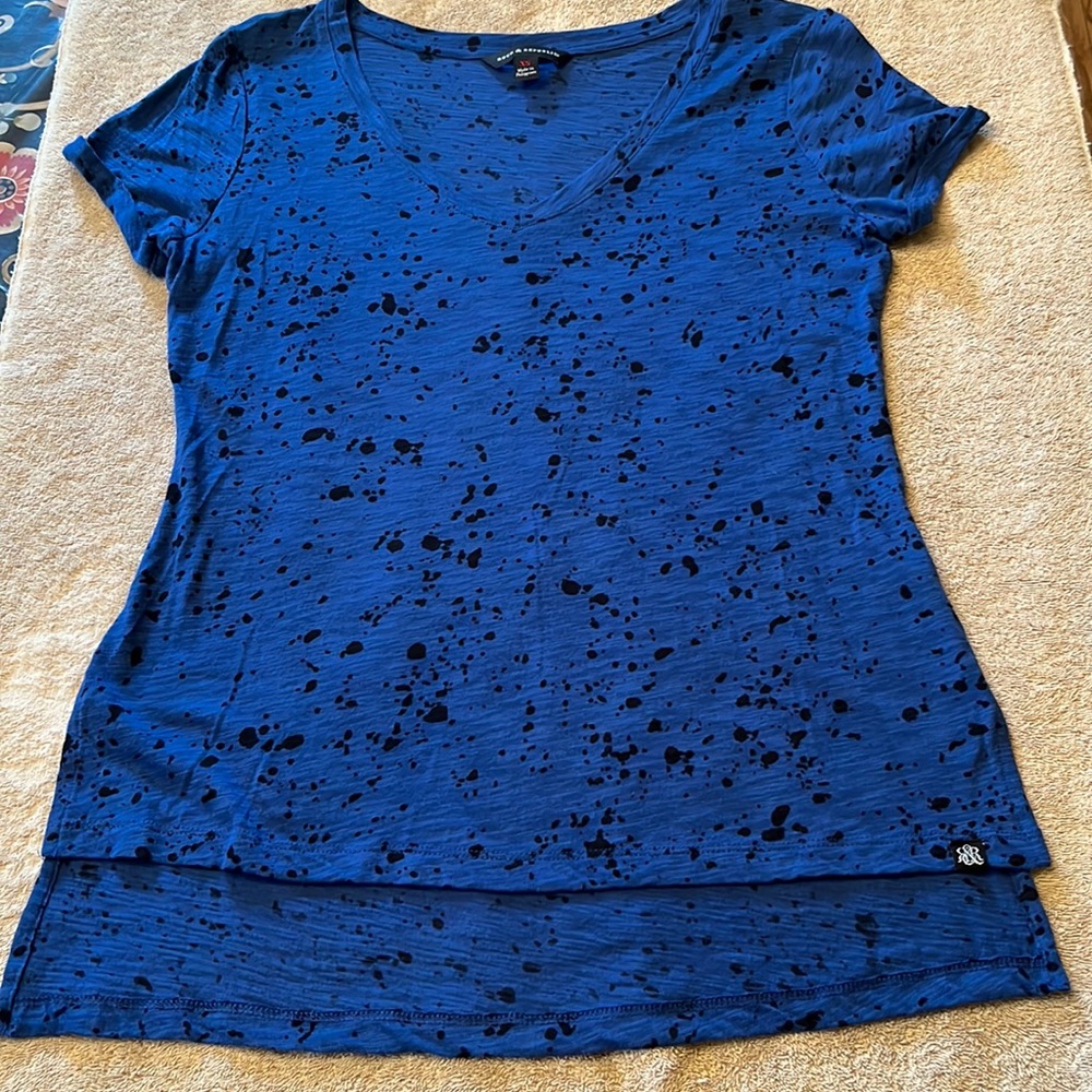 Rock & Republic ladies XS T-shirt, EUC and so cute!